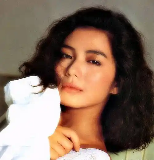 盘点90年代香港女明星,告诉你什么叫风华绝代_时尚_梁小冰_钟楚红