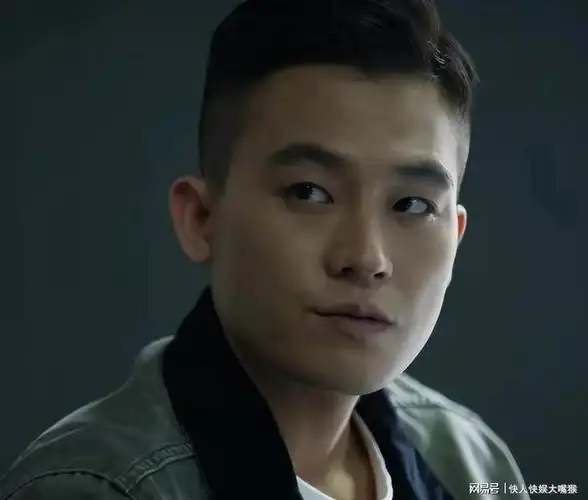 欧豪英气十足演警察他最像