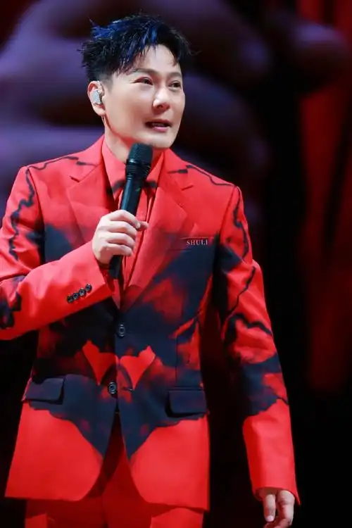 张信哲未来式2.0巡回演唱会