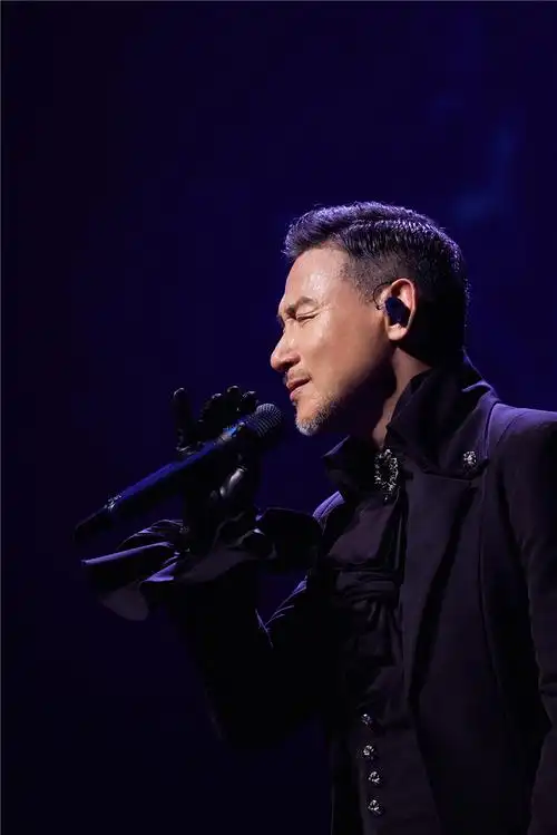 《张学友60 巡回演唱会》香港站落幕 "感谢大家让我成为最幸福的普通