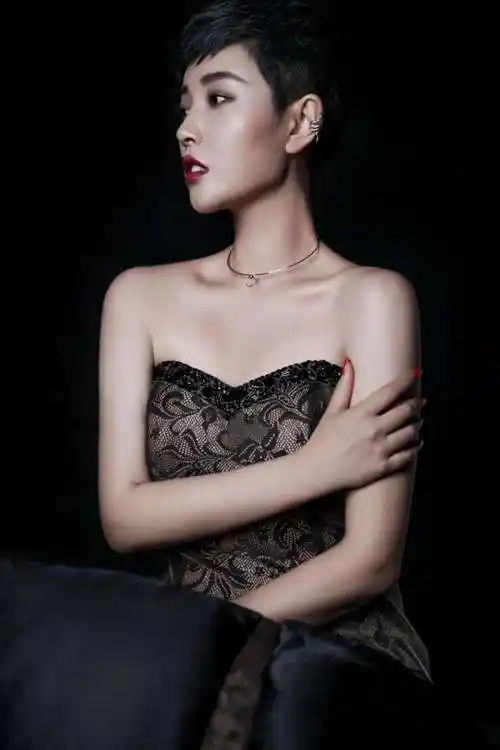 中国好声音歌手魏语诺《花房姑娘》受粉丝追捧,好评如潮!