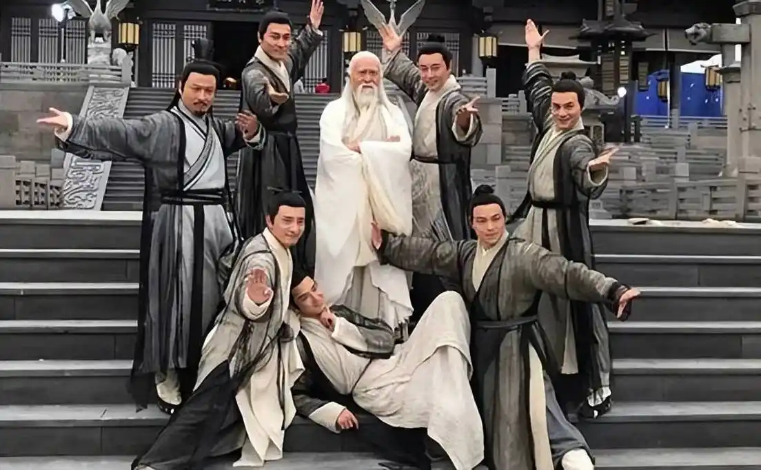 你说俞莲舟就错了,外界公认此人在俞莲舟之上_宋远桥_武功_三丰