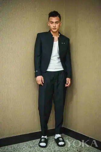 《青禾男高》校园路演热血开启 欧豪大秀球技掌控全场