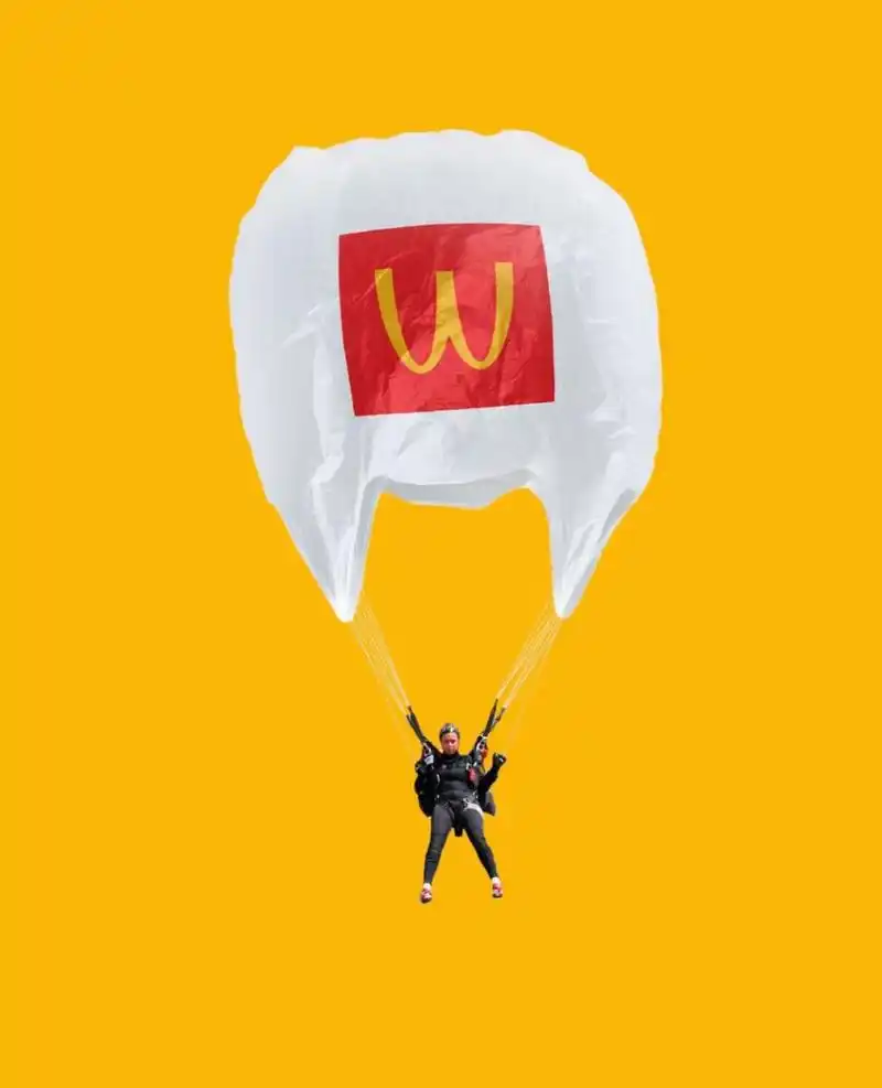 乌克兰麦当劳2021年环保广告海报