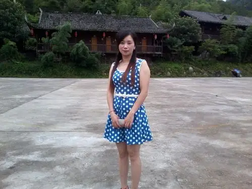 37岁离异女征婚照片(id:43478920)_江西景德镇征婚交友_珍爱网