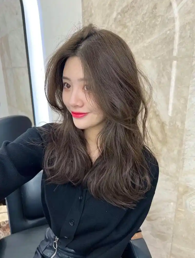 中长发女生不能错过的慵懒卷发.(川慵懒法式 烫,超级有氛围感 - 抖音