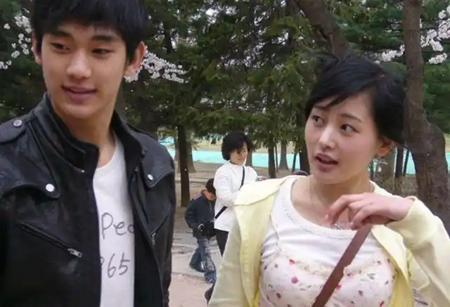 主演一部剧走红全国,去年主演电影票房8亿|张天爱|金秀贤|走红_新浪