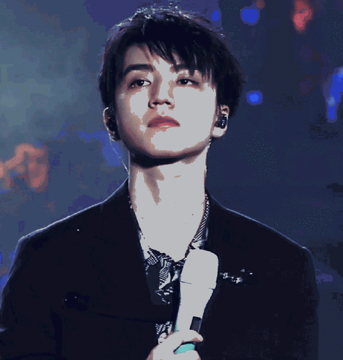 王俊凯值得重温的舞台#舞台上闪闪发光的王俊凯!