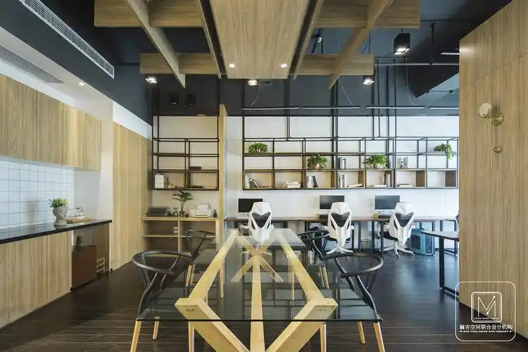 『麻吉空间』——醒来传媒工作室 /实景呈现