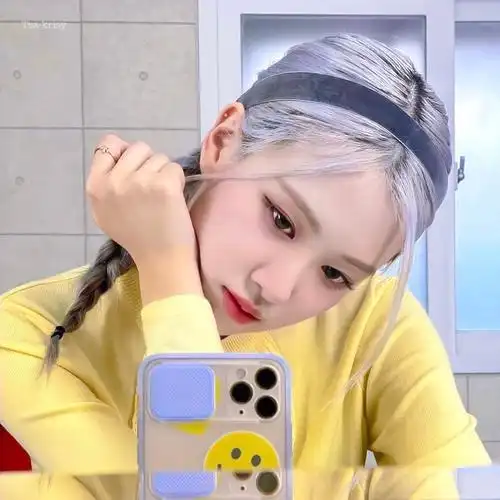 rosé朴彩英crteakrisy侵删