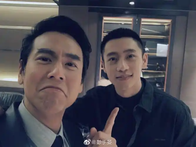 阿凡思蜜达的相册-彭于晏有483种做鬼脸的方法