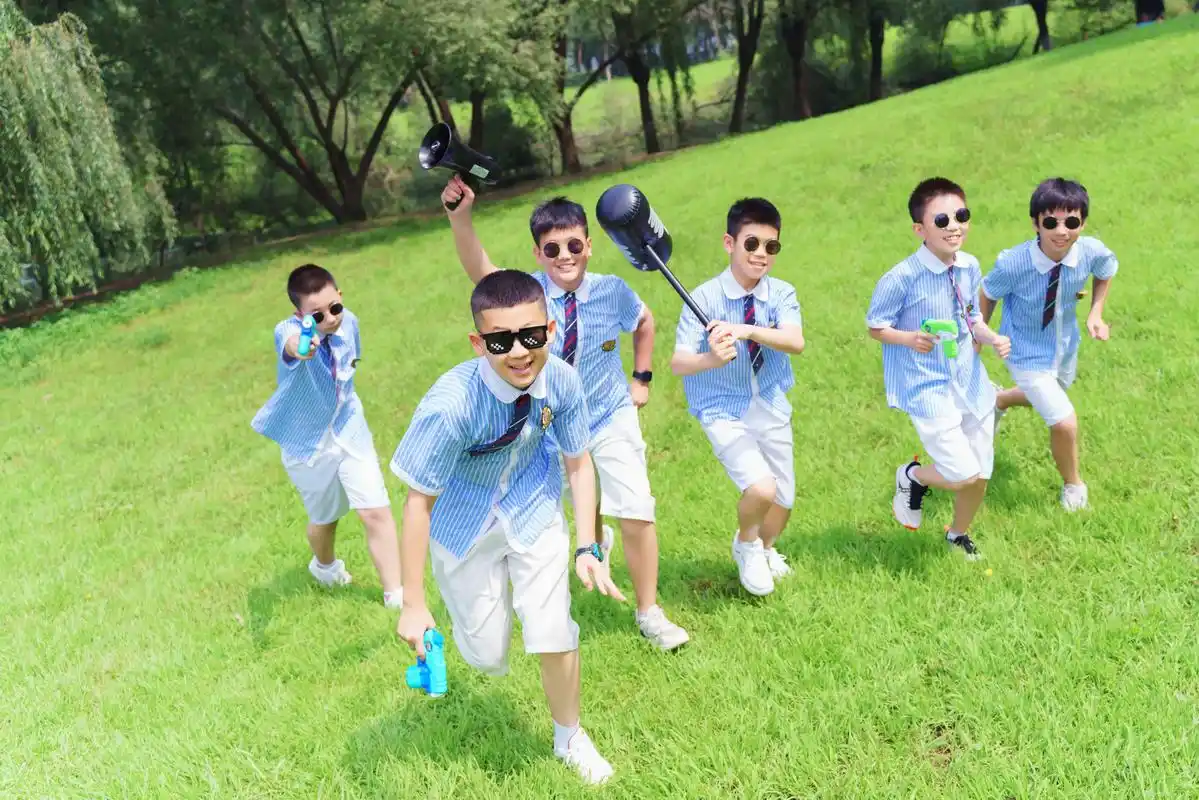 这才是小学生该有的毕业 - 抖音