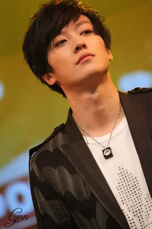 【倔强的唱歌★疯狂的发光】四号楼73乔任梁73 新专辑《钻石》