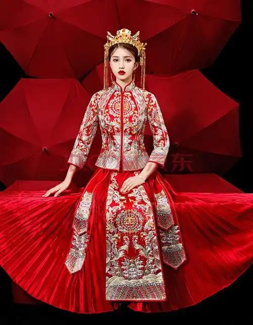 秀禾服新娘秋冬季新款敬酒服中式婚纱礼服龙凤褂旗袍押 喜云秀禾服