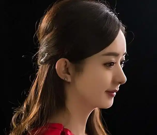 看看这些女明星的侧颜,一个比一个惊艳,真的太漂亮了