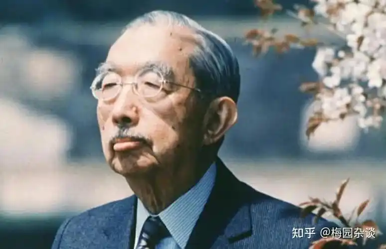 裕仁天皇死前只说了六个字,却沾满了3500万中国人的鲜血!