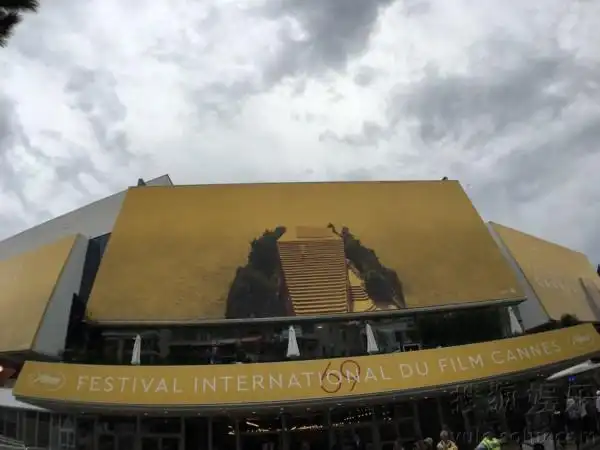 搜狐娱乐讯 (图/玄反影)第69届戛纳电影节开幕式进入倒计时,现场