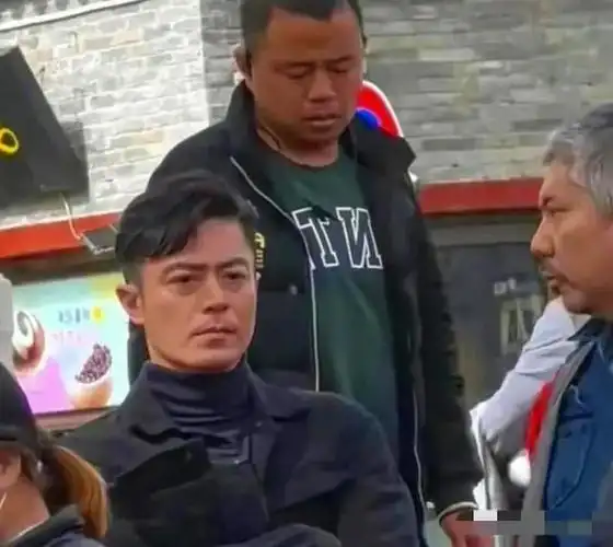 霍建华已经有老态了啊,网友评论神似郭富城!