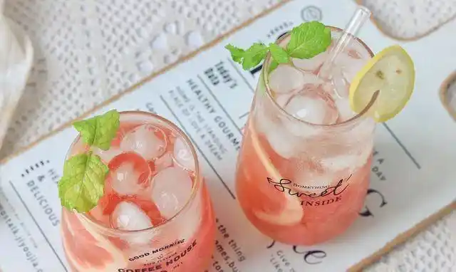 原创自制2款夏日高颜值饮品无糖低卡清爽好喝一学就会零失败