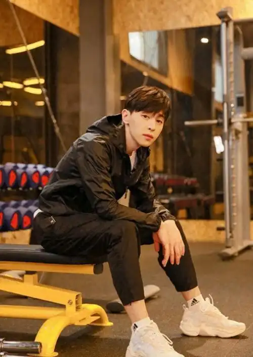 "封杀"2年后,再看邓伦如今的"窘境",他很可恨,也很可悲|杨紫|娱乐圈