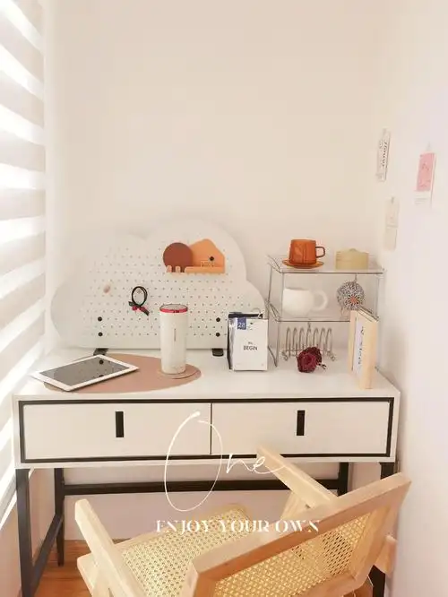 书桌布置宅家日常ins风桌面清单分享