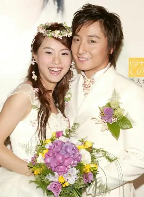 被催复合!港星方力申自曝与邓丽欣妈妈仍保持联络:过节会发短信