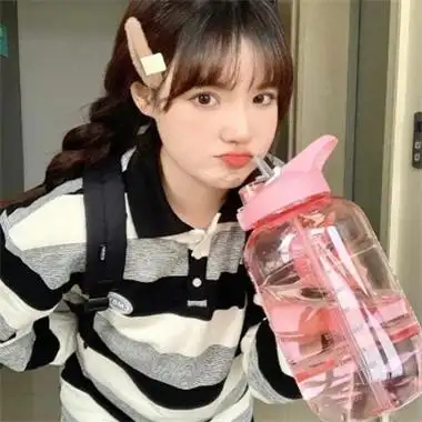 qq头像女生2023高清真人