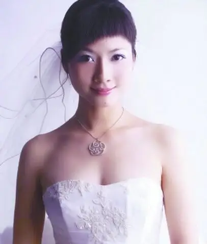 图吉雪萍个人资料简介其个人婚后生活大曝光