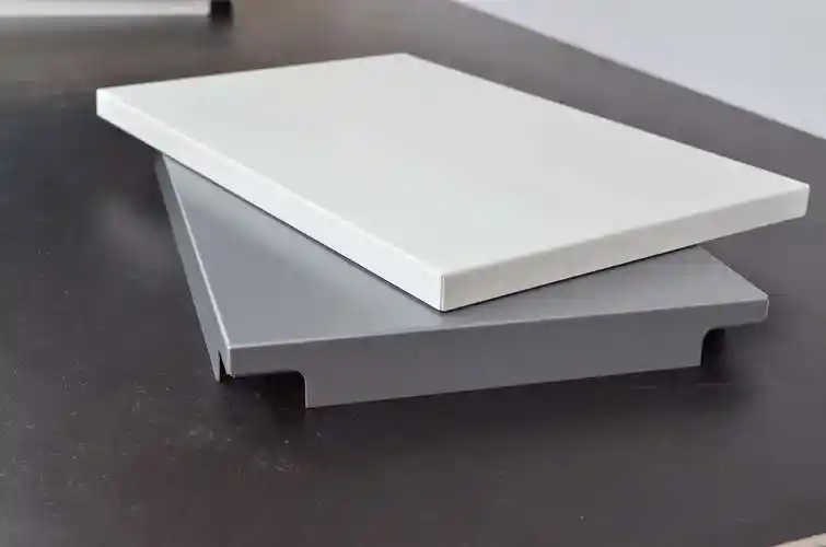 写字楼办公室装修吊顶专项使用白色吸音铝扣板