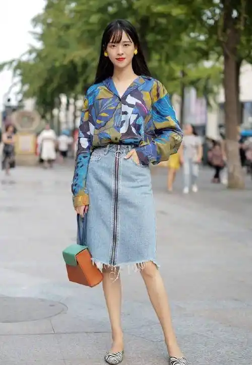 原创街拍高颜值的气质美女别出心裁的时尚穿搭美出天际