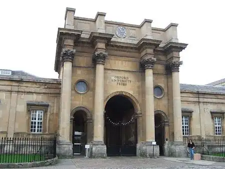 全球10所顶尖大学揭秘牛津大学