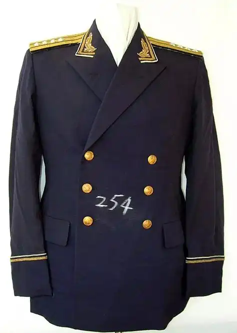 海军校官礼服.