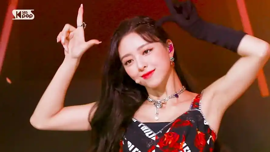 申有娜 可二改注明筱沐 - 堆糖,美图壁纸兴趣社区