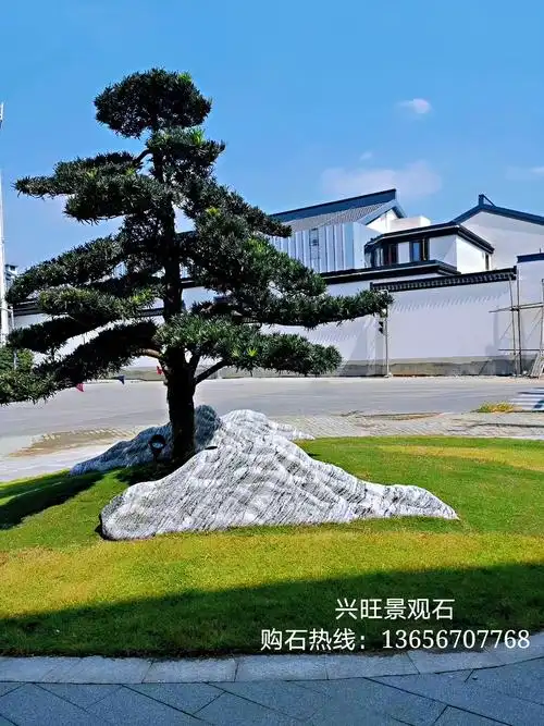 庭院泰山石假山流水造景产地供应泰山石景观切片石泰山石原石点缀