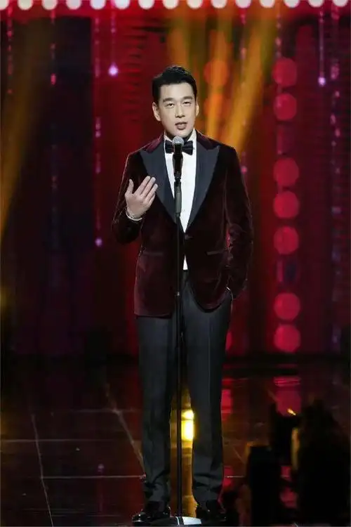 王耀庆为不搬家,娶了房东女儿婚后两个孩子,今事业有