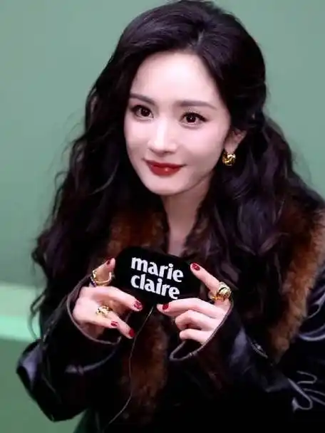 杨幂##杨幂看秀照##杨幂loewe罗意威全球品牌代言人