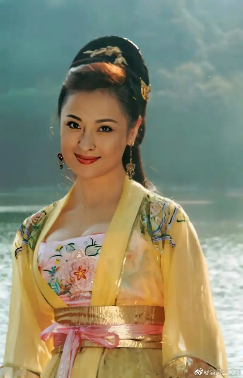 张纪中版《天龙八部》王夫人(李青萝)的扮演者-王璐瑶