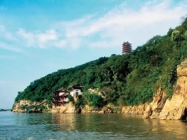 安徽马鞍山:千古一秀 长江三矶之首——采石矶