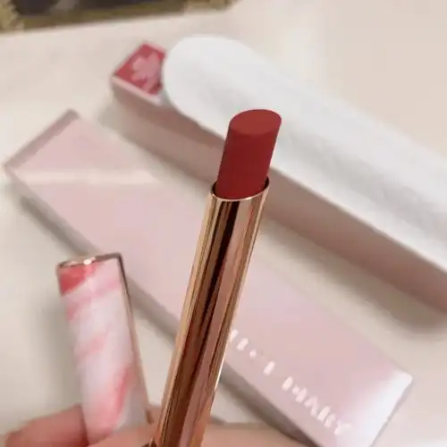 完美日记小细跟口红l02蜜桃玫瑰色