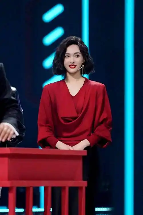 唐嫣cos狂飙大嫂被嘲!