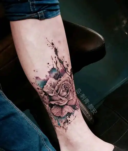 小腿遮盖纹身图片腿部欧美传统清新写实植物原创成品纹身图案