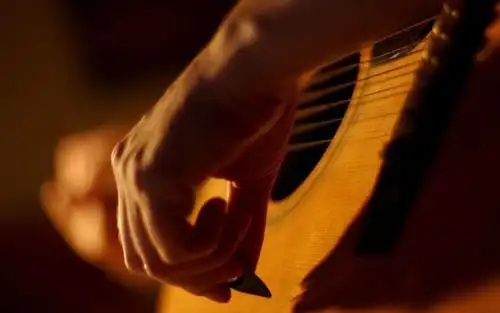 唯美吉他高清壁纸