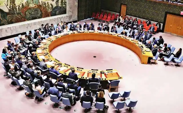 美军犯下战争罪!国际法院准备发起审判,美国威胁:制裁随时降临