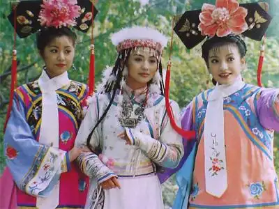 《还珠格格2》剧照:会宾楼重新热闹开张,箫剑和乾隆间的仇恨,也在慢慢