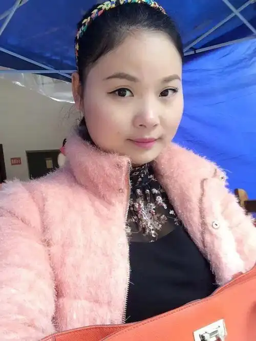 30岁离异女征婚照片(id:79346897)_四川眉山征婚交友_珍爱网