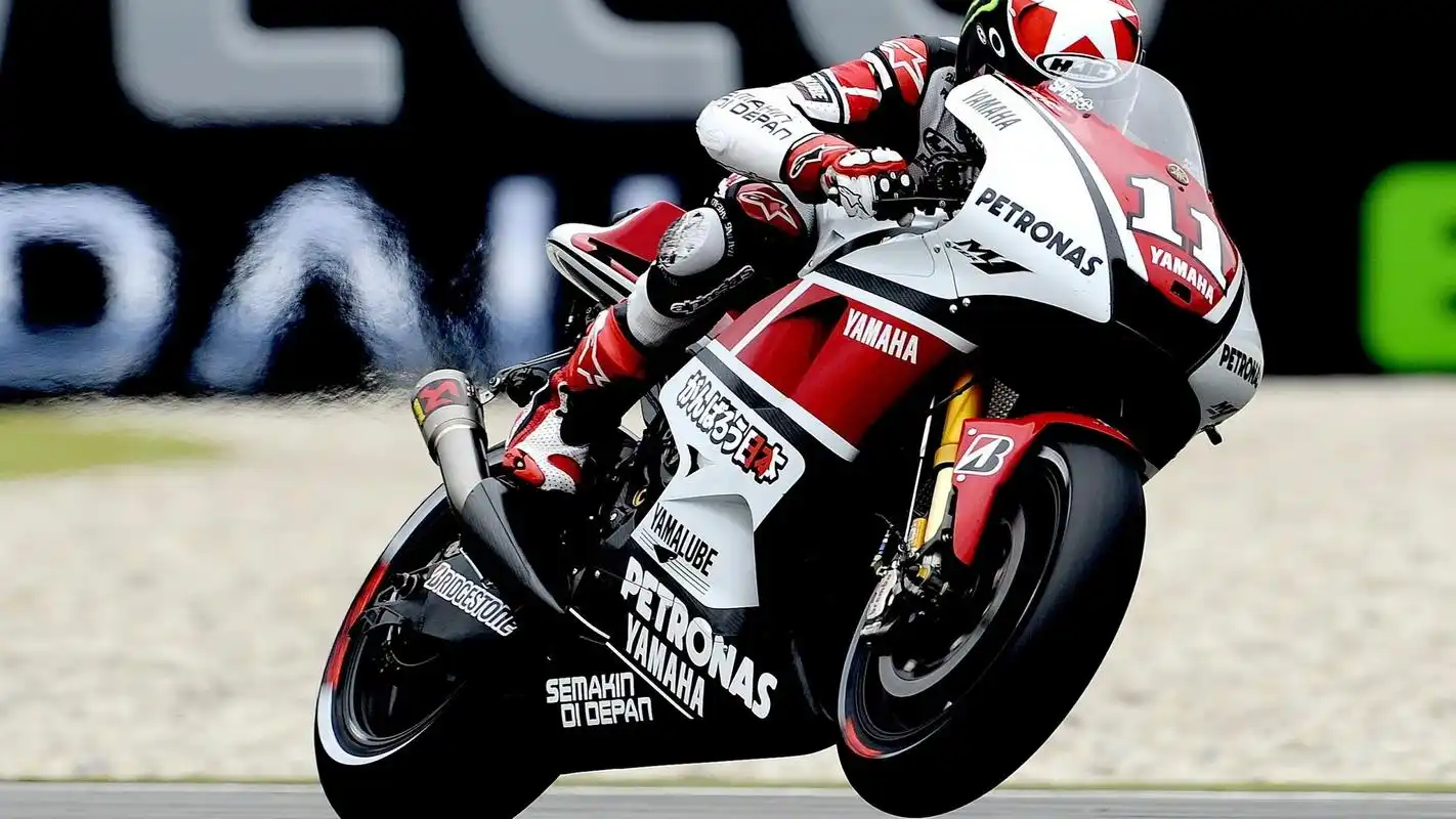 公路赛摩托车炫酷霸气高清图片合集电脑桌面壁纸下载第一辑