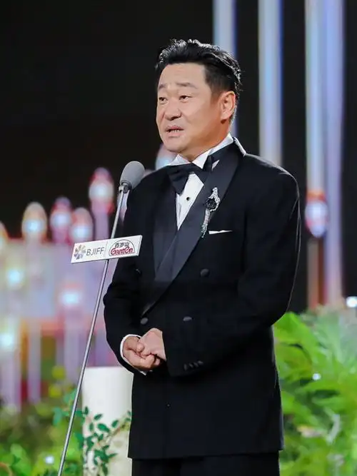 艺人王景春特别喜欢王景春老师演的警察