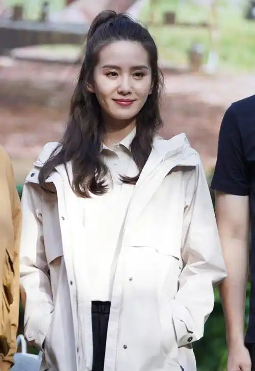 生图曝光!刘诗诗梳半马尾元气满分