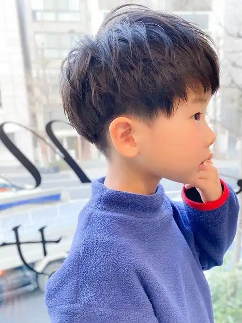 龙年新学期小男孩发型别乱剪选这几款就对了个性时尚很帅气