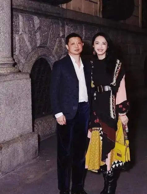 演员姚晨,拍戏时拍来一个老公,爱他也爱他的家人